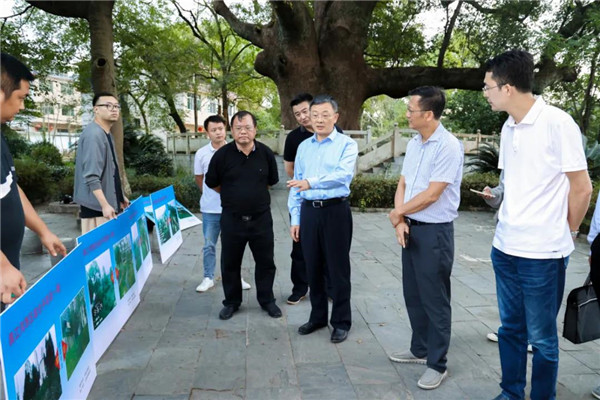 肖承貴深入市城投集團重點項目建設現(xiàn)場調研