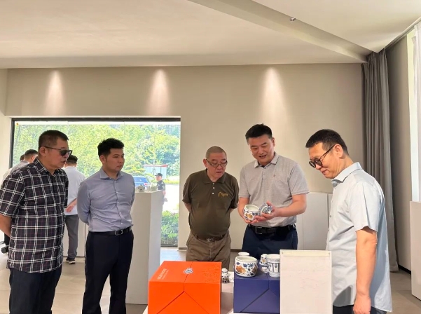 CFAC美院基地 清華大學美術學院與省數(shù)文集團、市城投集團強強聯(lián)手共繪文化創(chuàng)新新篇章